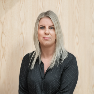 Jessie Hutchins_Square Jessie Hutchins