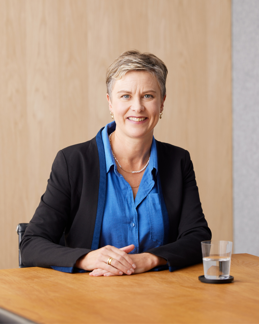 Caroline_Investors_Web Caroline Dunlop